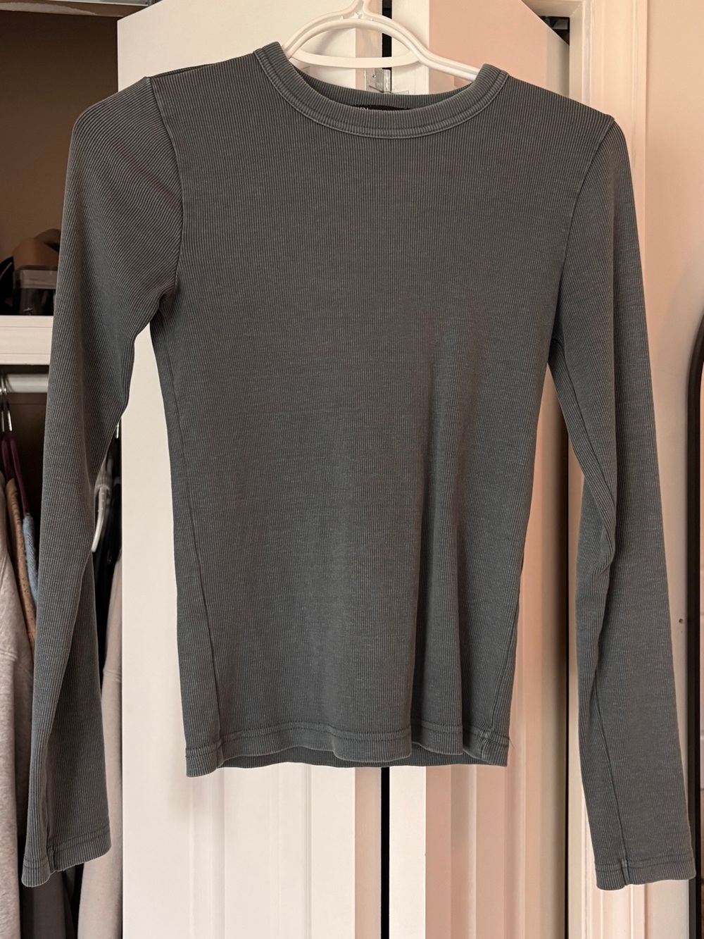 Zara Long-Sleeve Ribbed Crewneck Top - Charcoal